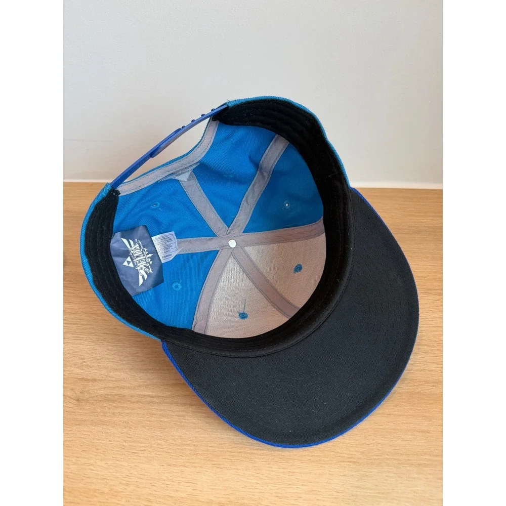 Nintendo Zelda Skyward Sword Men OSFM Blue Hylian Crest Snapback Hat Gamer